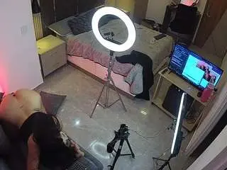 Camsoda Live Sex of voyeurcam-casa-salsa-bedroom-11