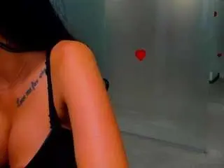 Camsoda Free Live Porn of queenrafaelle