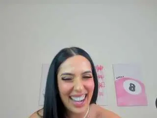 Camsoda Nude Webcam of bbygirlzoe