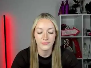 Camsoda Live Sex Cam of evelynblond