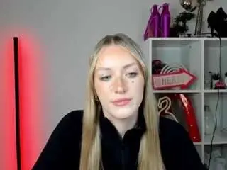 Camsoda Live Sex Cam of evelynblond