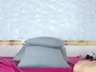 Camsoda Adult Webcam of sara-collinnss
