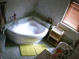Camsoda Free Live Porn of voyeurcam-julmodels-bath-1st-2