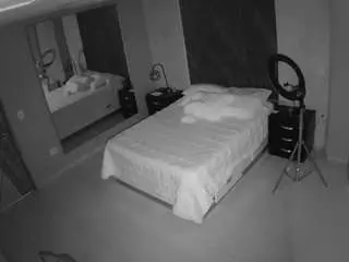 Camsoda Adult Video Chat of voyeurcam-casa-salsa-bedroom-4