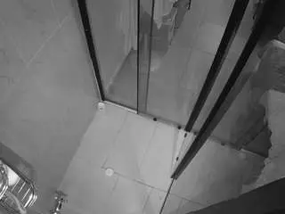 Camsoda Private Sex Chat of voyeurcam-jb-shower-2