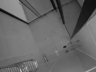 Camsoda Free Porn Cam of voyeurcam-jb-shower-2