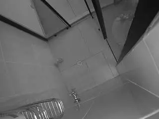 Camsoda Private Sex Chat of voyeurcam-jb-shower-2