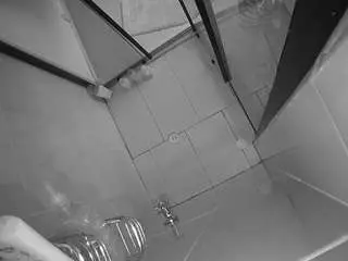 Camsoda Nude Webcam of voyeurcam-jb-shower-2