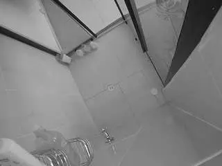 Camsoda Free Live Porn of voyeurcam-jb-shower-2