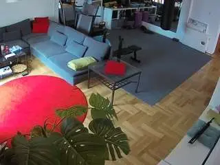 Camsoda Nude Webcam of voyeurcam-julmodels-living-2