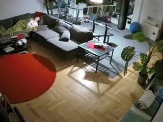 Camsoda Adult Webcams of voyeurcam-julmodels-living-2