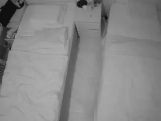 Camsoda Adult Webcams of voyeurcam-julmodels-bed-5