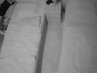 Camsoda Adult Webcams of voyeurcam-julmodels-bed-5