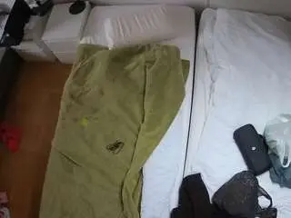 Camsoda Adult Webcams of voyeurcam-julmodels-bed-5