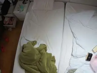 Camsoda Best Webcam of voyeurcam-julmodels-bed-5