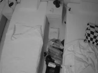 Camsoda Adult Webcams of voyeurcam-julmodels-bed-5