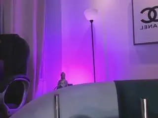 Camsoda Free Live Porn of raven-stonee