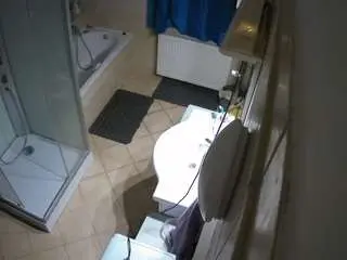 Camsoda Live Porn of voyeurcam-julmodels-bath-2nd-2