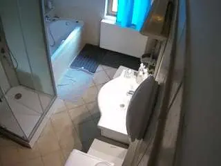 Camsoda Live Porn of voyeurcam-julmodels-bath-2nd-2