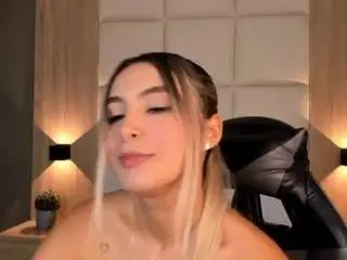 Camsoda Nude Webcam of bella1207