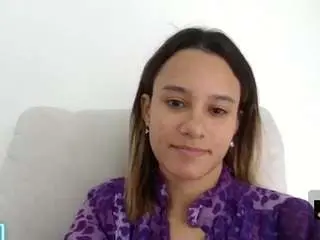 Camsoda Nude Webcam of kelayabrunette