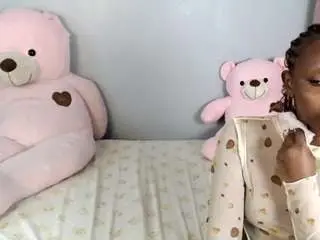 Camsoda Adult Webcam of emmaroswel