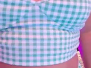 Camsoda Free Porn Cam of valen-scott