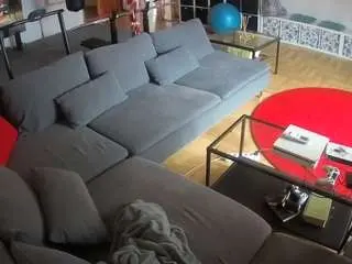 Camsoda Adult Webcam of voyeurcam-julmodels-living-3