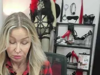 Camsoda Sex Cam of luxcrystal