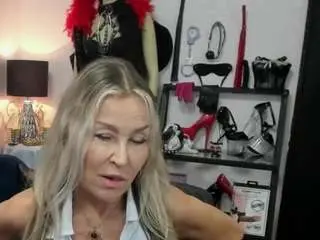 Camsoda Nude Webcam of luxcrystal