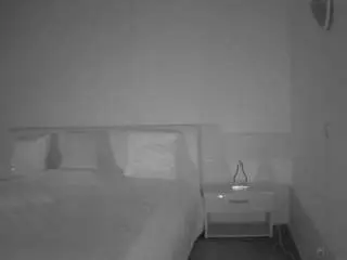 Camsoda Adult Webcam of voyeurcam-julmodels-living-6