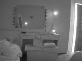Camsoda Adult Video Chat of voyeurcam-julmodels-living-6