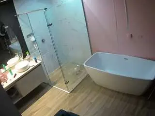 Camsoda Free Porn Cam of voyeurcam-casa-salsa-bathroom-2