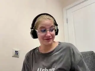 Camsoda Live Sex of emabraatz