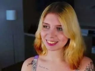 Camsoda Nude Webcam of darelcowick