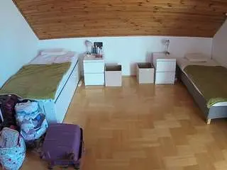 Camsoda Watch Live Sex Cams of voyeurcam-julmodels-greybed-3