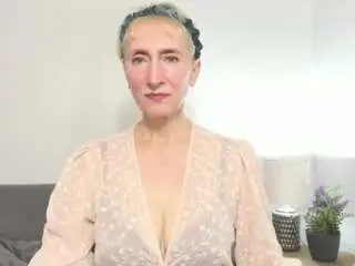 Camsoda Adult Webcams of margaretexperienced