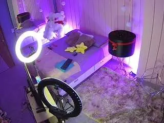 Camsoda Adult Webcam of voyeurcam-casa-salsa-bedroom-2