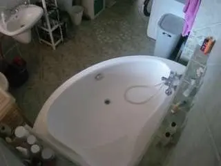 Camsoda Free Live Porn of voyeurcam-julmodels-bath-1st-1