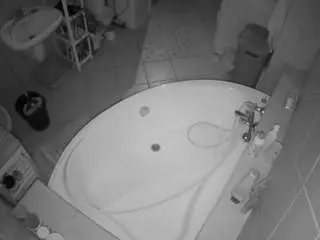 Camsoda Live Porn of voyeurcam-julmodels-bath-1st-1