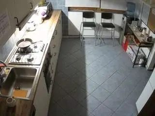 Camsoda Best Webcam of voyeurcam-julmodels-kitchen-2