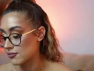 Camsoda Nude Webcam of aileenaxa