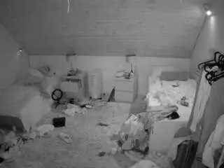 Camsoda Private Sex Chat of voyeurcam-julmodels-whitebed-3