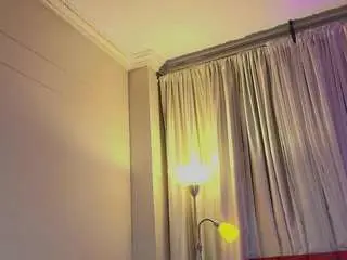 Camsoda Sex Cam of zamira-taylor