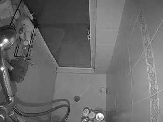 Camsoda Adult Webcams of voyeurcam-baileybase-shower