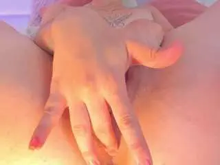 Camsoda Adult Webcams of aprilwatsonn