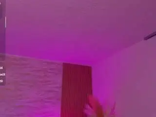 Camsoda Adult Video Chat of hannaa-thompson
