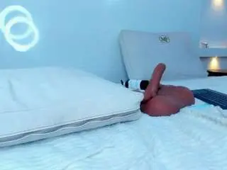 Camsoda Watch Live Sex Cams of zenda-evans