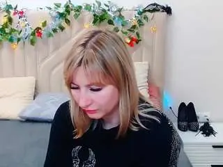 Camsoda Best Webcam of incredible-ariela