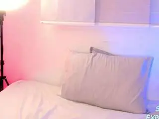 Camsoda Nude Webcam of mia-daniels